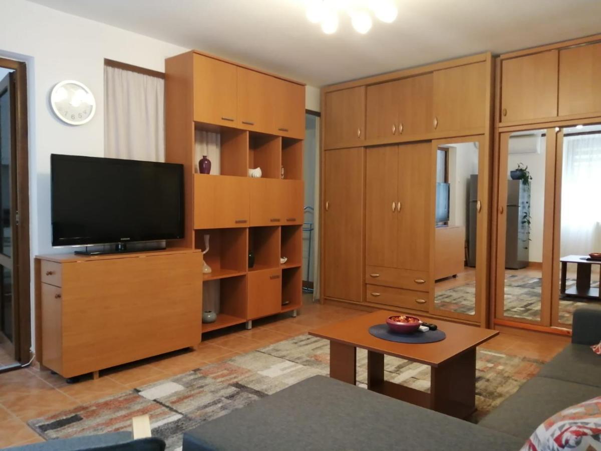 Mara Studio Apartment Констанца Екстериор снимка