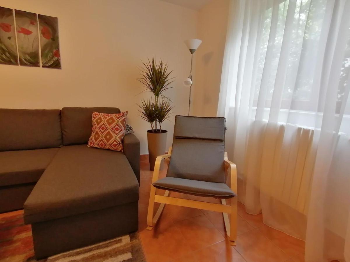 Mara Studio Apartment Констанца Екстериор снимка