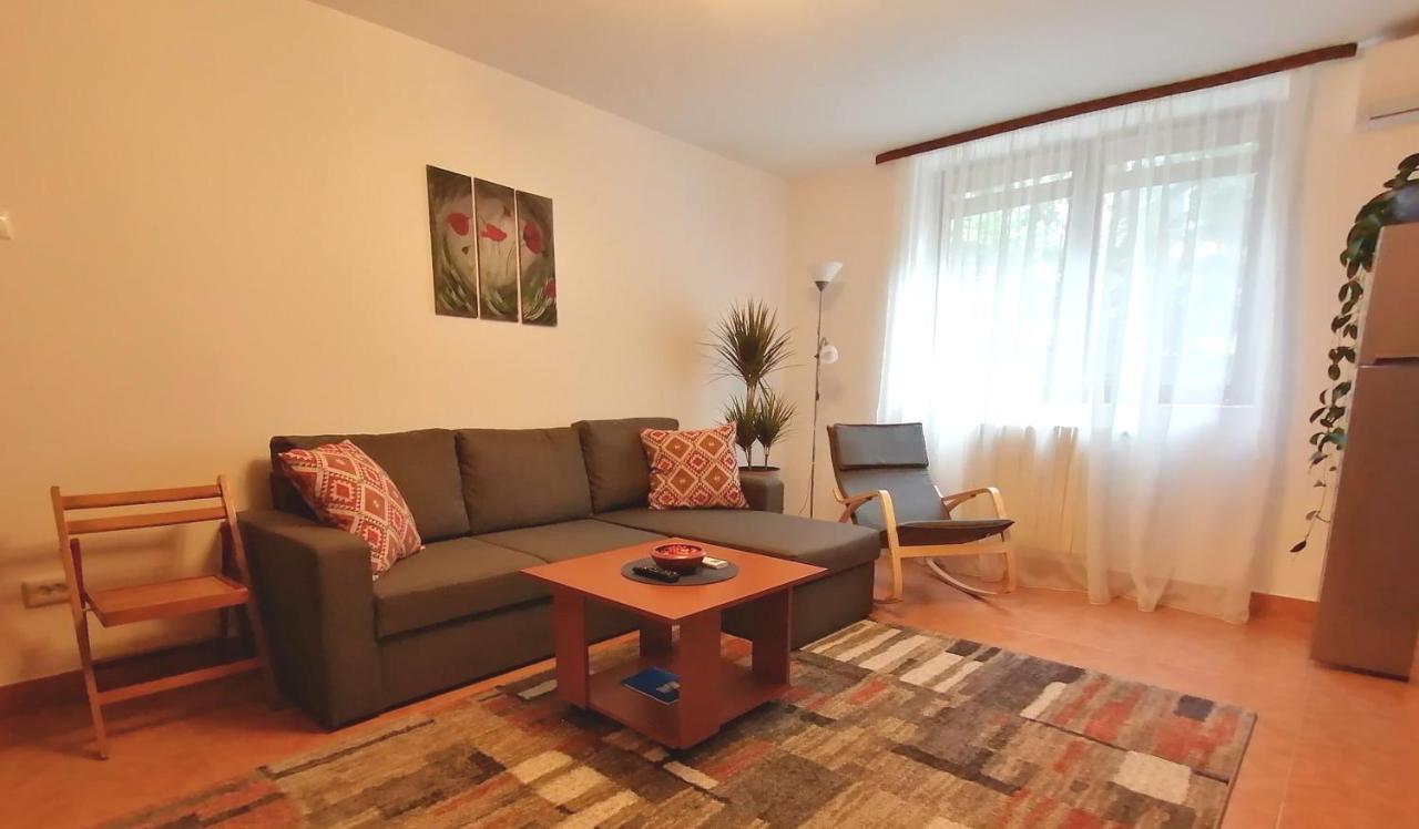 Mara Studio Apartment Констанца Екстериор снимка