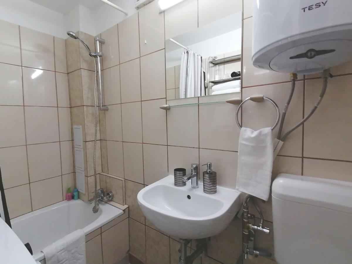 Mara Studio Apartment Констанца Екстериор снимка