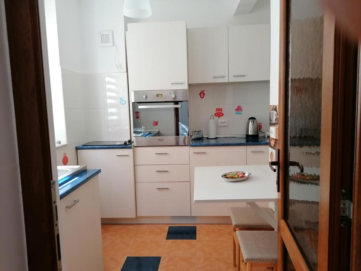 Mara Studio Apartment Констанца Екстериор снимка