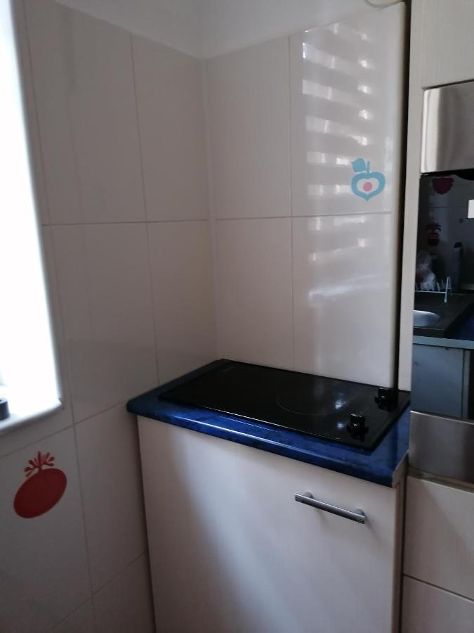 Mara Studio Apartment Констанца Екстериор снимка